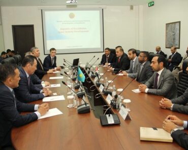 UAE and Kazakh officials discuss space cooperation. Photograph courtesy of KazInform.