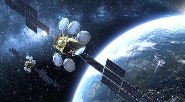 Airbus Presents Ground-Breaking Technology For EUTELSAT QUANTUM ...