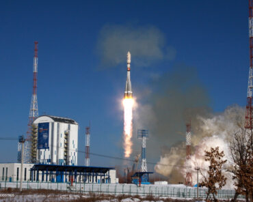 Photo of Soyuz courtesy of Roscosmos.