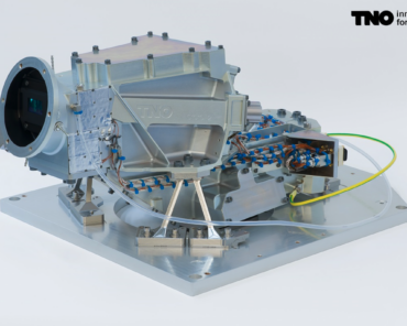 Side view of UV1 spectrometer - Credits TNO - Douwe Jan IJlst
