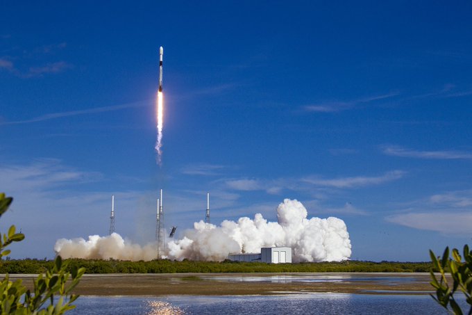 SiriusXM launches its seventh Maxar-built satellite on SpaceX ...