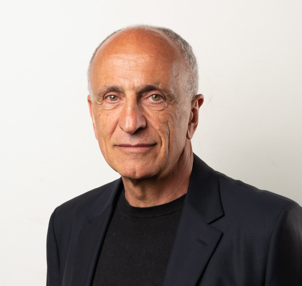 José Achache; Credits: G.Maillot