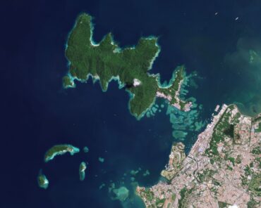 Image: TUNKU ABDUL RAHMAN NATIONAL PARK
Sabah, Malaysia (PlanetScope)