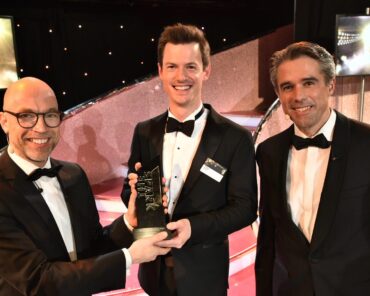 Thomas Gruebler receives The Spark award 2021; Credits: Marc-Steffen Unger