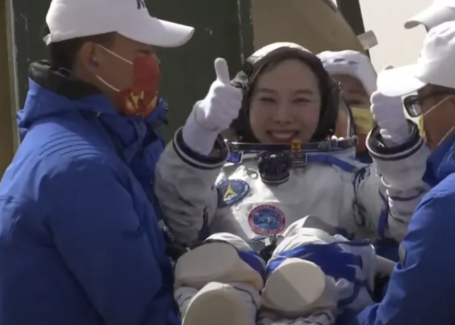 Chinese Astronauts Set Record With Six Months In Space - SpaceWatch.Global