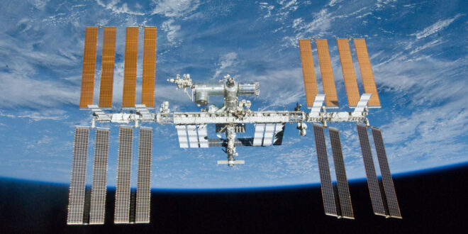 NASA Selects SpaceX to Develop ISS Deorbit Vehicle