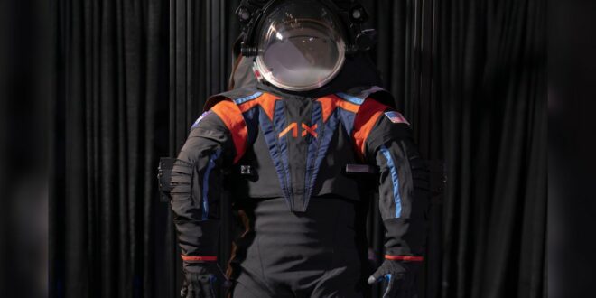 Axiom Spacesuit for NASA’s Artemis III Moon Surface Mission Debuts