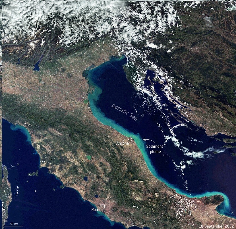 Catastrophic flooding caused by several hours of heavy rainfall struck central Italy on 15 September 2022. These Copernicus Sentinel-3 images show the sediment plumes all along the Adriatic coast. Credit: contains modified Copernicus Sentinel data (2022), processed by ESA, CC BY-SA 3.0 IGO