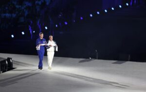 John McFall and Damien Seguin carry the Paralympic flag at the Opening Ceremony © Naomi Baker/Getty Images/Paris 2024