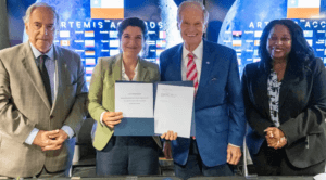 Chile signs Artemis Accords