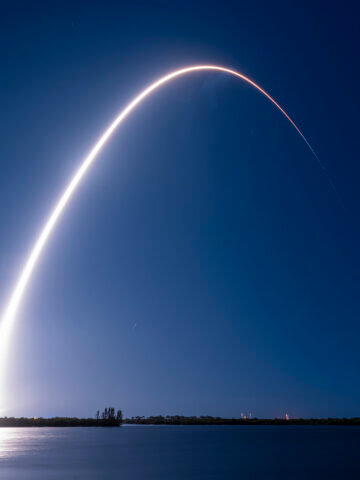 Falcon 9 launches two lunar missions