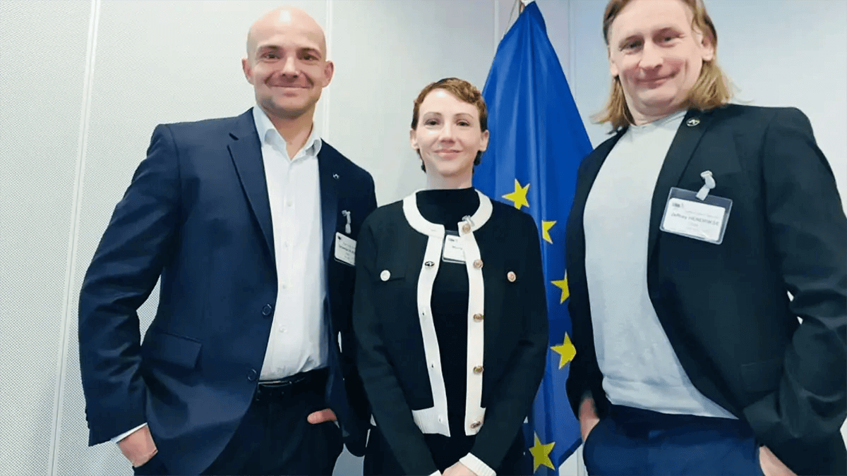 Co-Founders at EIC in Brussels: Sebastian Klaus (CEO), Marta Oliveira COO), Jeffrey Hendrikse (CTO)