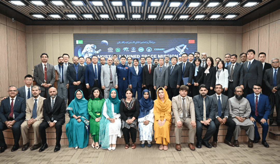 China and Pakistan manned space flight cooperation