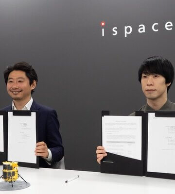 Takeshi Hakamada, Founder & CEO of ispace and Katsuaki Sato, CEO & Founder of SpaceData, sign a memorandum of understanding in Tokyo, Japan. Takeshi Hakamada, Founder & CEO of ispace and Katsuaki Sato, CEO & Founder of SpaceData, sign a memorandum of understanding in Tokyo, Japan.