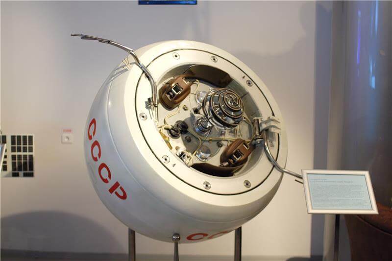 Kosmos 482 Soviet-Era Probe Reenters the Earth's Atmosphere