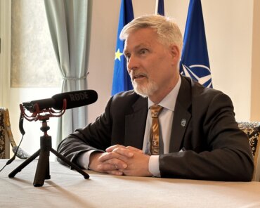 Dr Peter Hays during the Space Cafe Radio recording; Credits: SpaceWatch.Global
