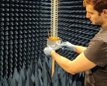 Oxford Space Systems Deploys S-Band Helical Antenna in Orbit for Astro Digital