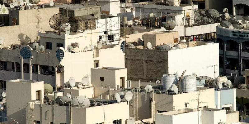 Eutelsat and Oman's Ministry of Information Extend Partnership for Broadcasting over EUTELSAT 21B