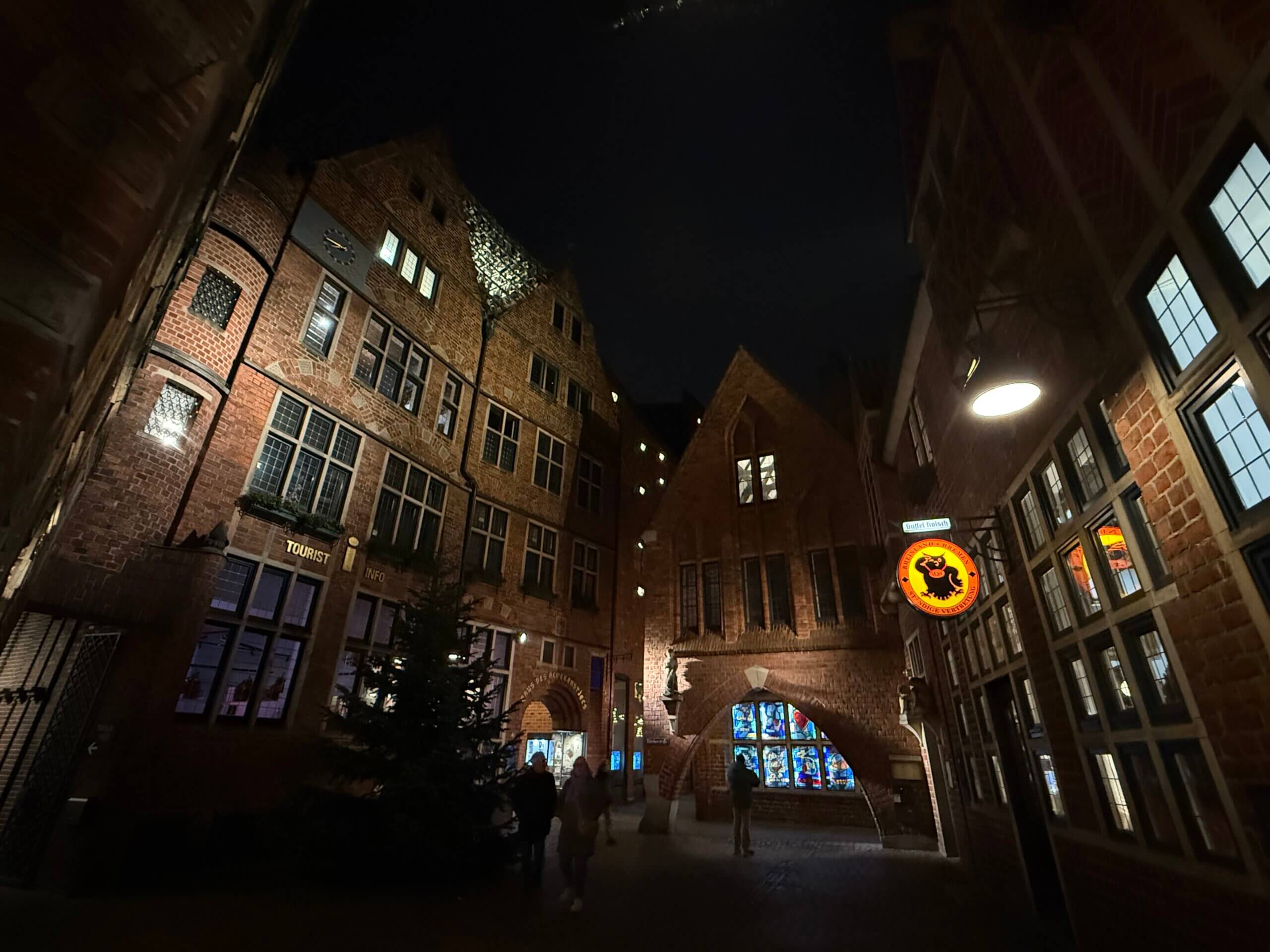 Space Café Radio – Innovating and Storytelling at the Edge from Space Tech Expo Bremen