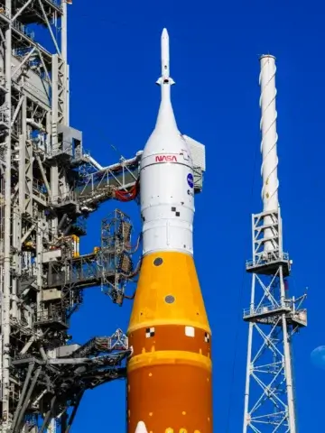 NASA to Roll Back Artemis II SLS Rocket from Launch Pad after Discovering Interruption in Helium Flow