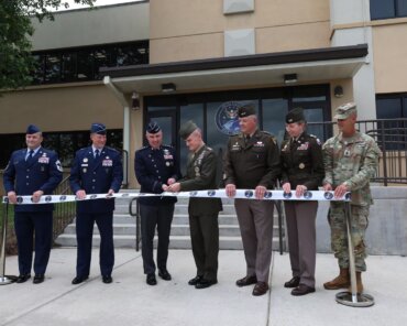 U.S. Space Command Takes Operational Control of Facility at Redstone Arsenal for JISE Team