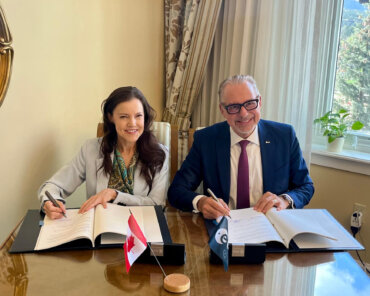 ESA and Canada Sign Agreement on the Exchange of Classified Information around Strategic Space Domains