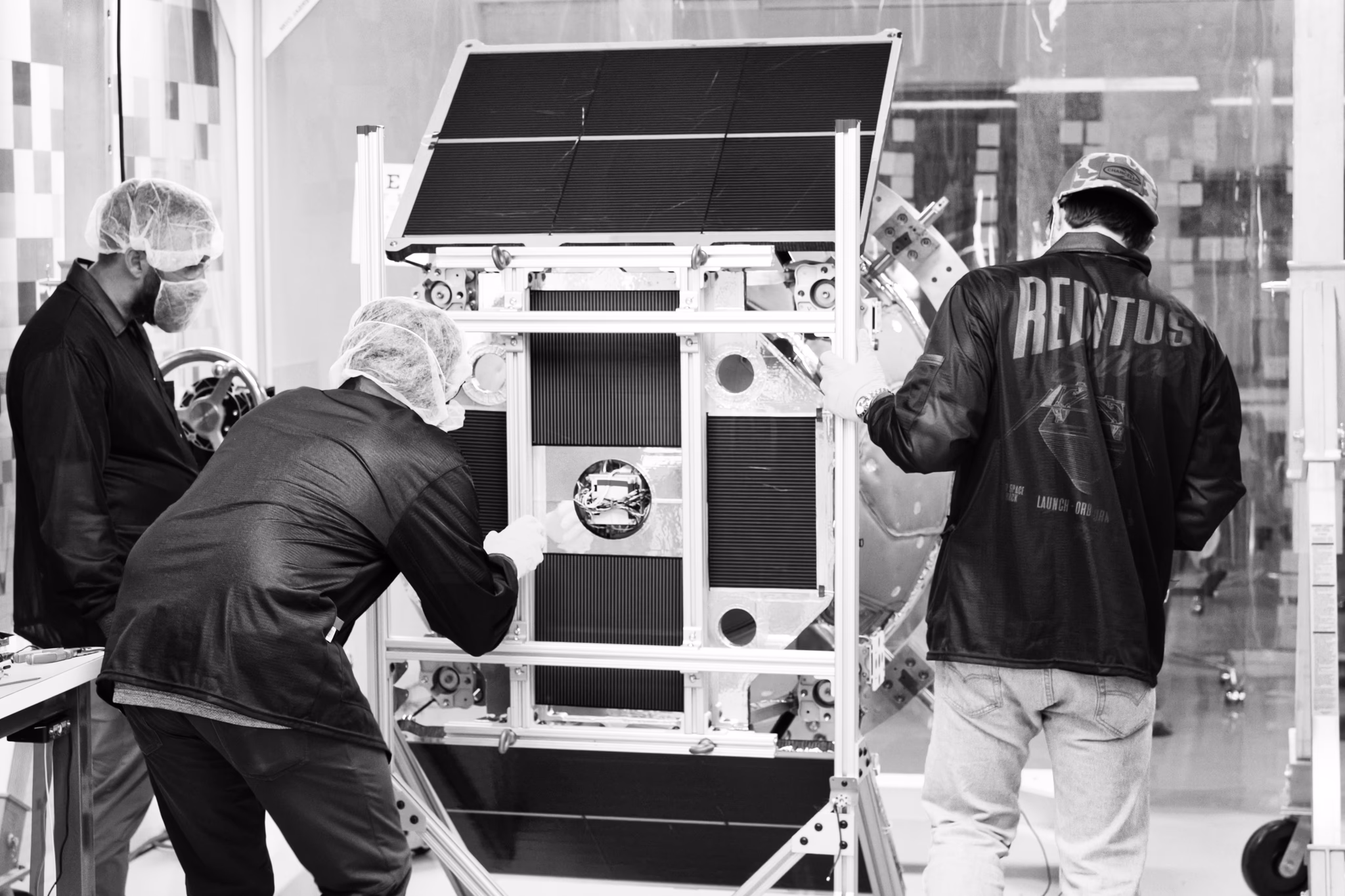 Voyager and Reditus Space Renew Partnership for Commercial Microgravity Access on the ‘ENOS’ Reentry Vehicle
