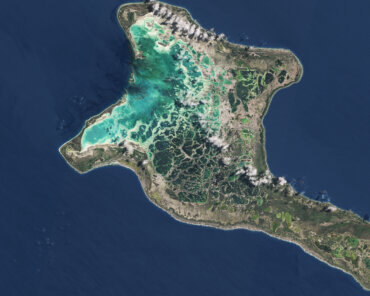 The Copernicus Sentinel-2 mission captures the Kiritimati Atoll in the central Pacific Ocean. Credit: ESA