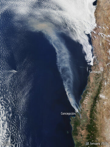 Smoke plumes from wildfires in Chile, seen by the Copernicus Sentinel-3 satellite. Credit: ESA