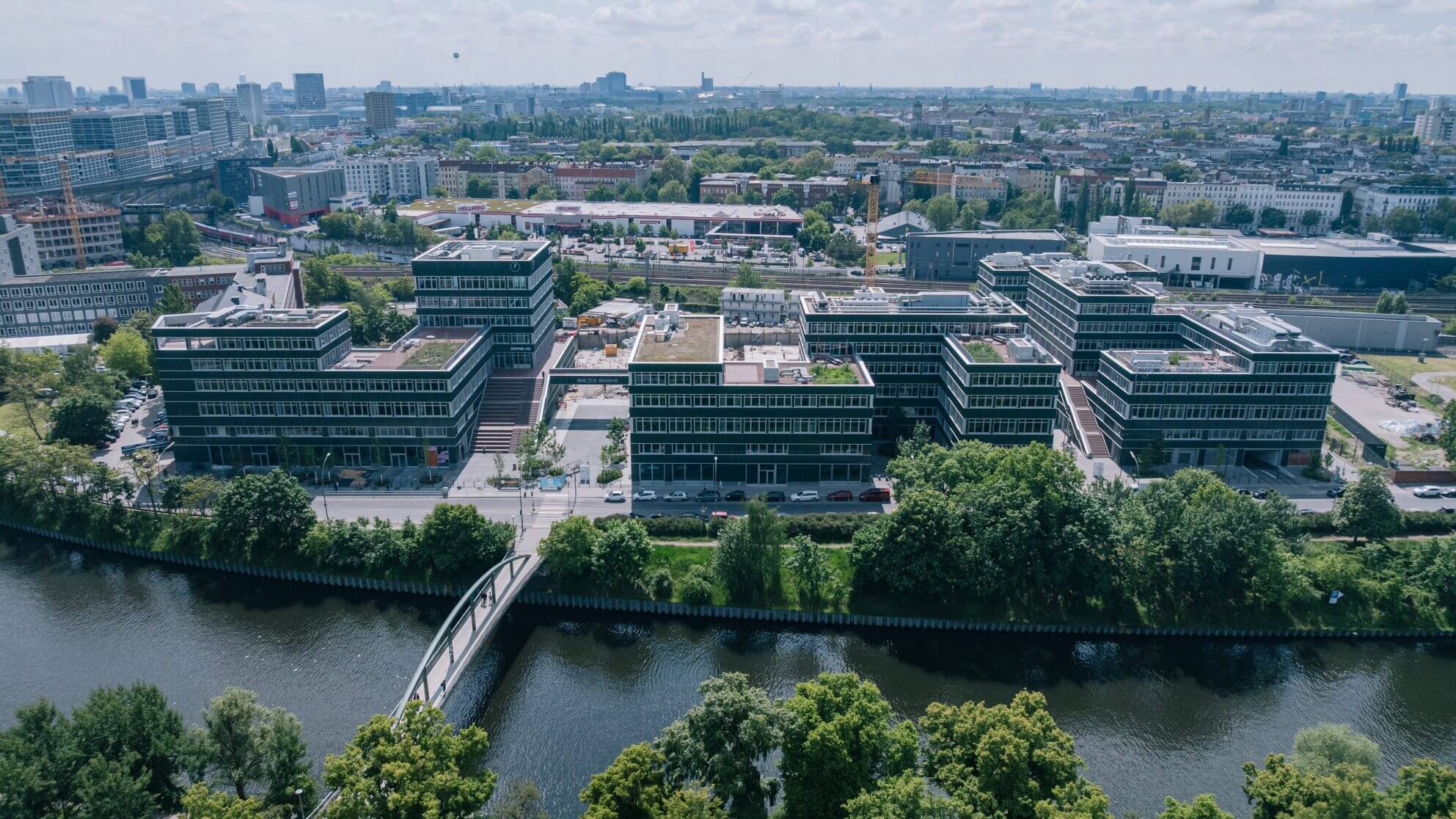 Planet Acquires Berlin Innovation Campus Space to Set up its First European Production Facility