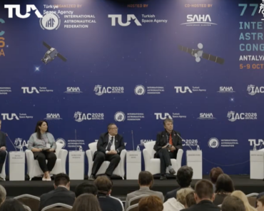 The panel of the lunar science session at the Global networking Forum during IAC 2026. Credit: Screenshot Livestream IAC 2026