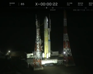 Japan Launches MMX Mission With European-Built Rover Bound for Mars' Phobos moon